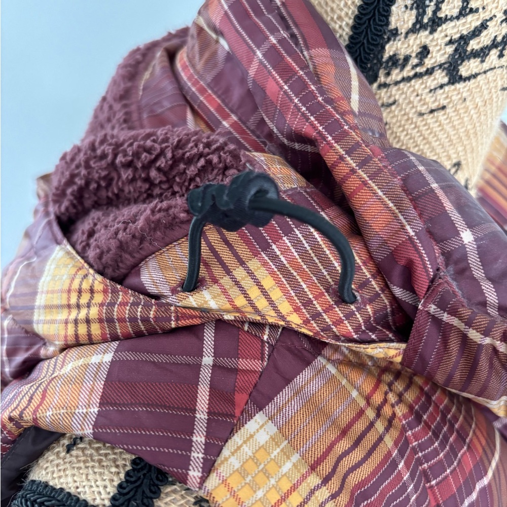 Patagonia Plaid Hooded Vest - Burgundy and Tan - Picture 9 of 13